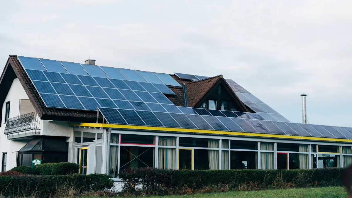 How Electric Solar Blinds Work